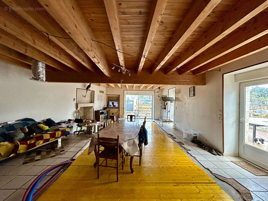 Maison La Creche 7 pièce(s) 195.05 m2 - photo 3