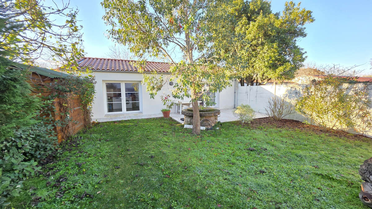 Maison à LA BREE-LES-BAINS