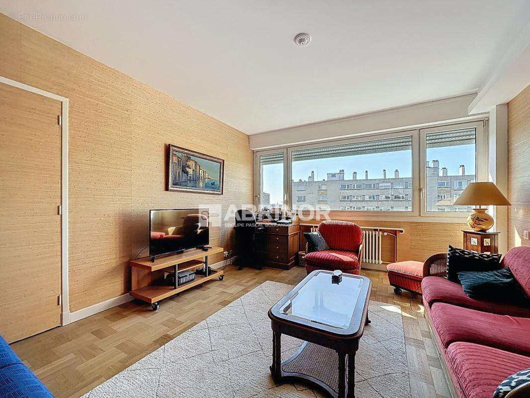 Dernier etage - duplex - 3 chambres, bureau - terrasse - garage 2 voitures- vue exceptionnelle - cave - photo 8