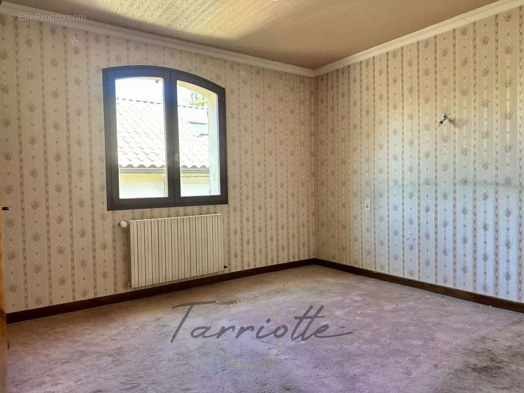 Maison à MONTELIMAR