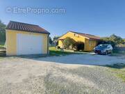 Maison à CONNE-DE-LABARDE