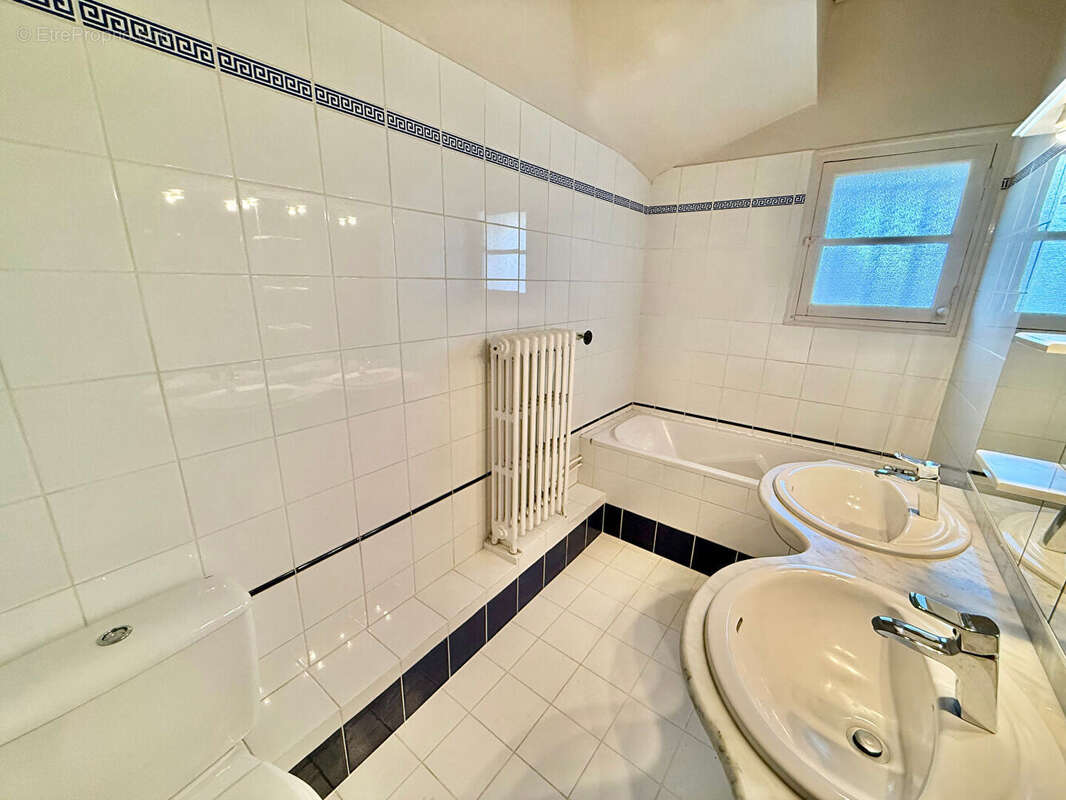 Maison 165m² à fleury-les-aubrais - photo 6