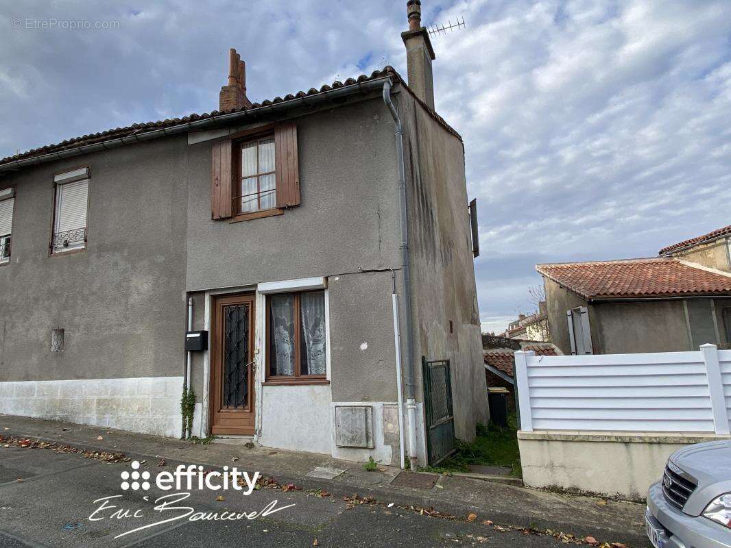 Maison 60 m² à Parthenay  - photo 3