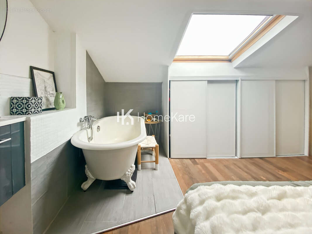 Maison à VILLENAVE-D&#039;ORNON