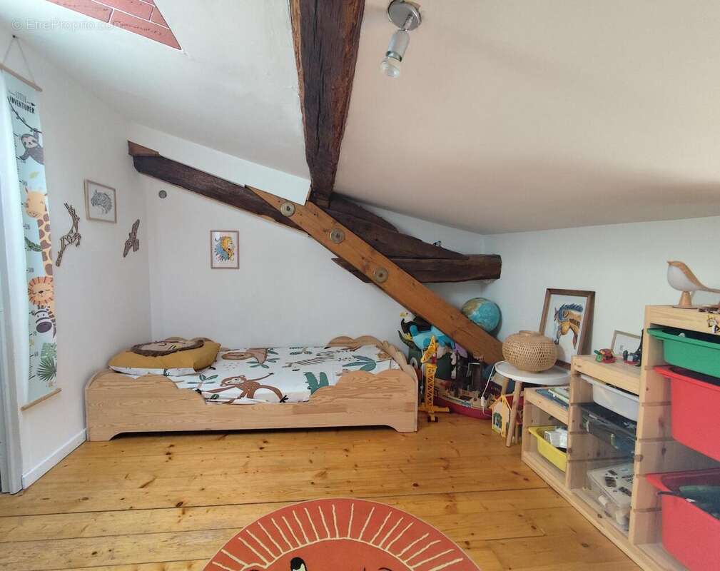 Appartement 74 m² à Soucieu-En-Jarrest  - photo 6
