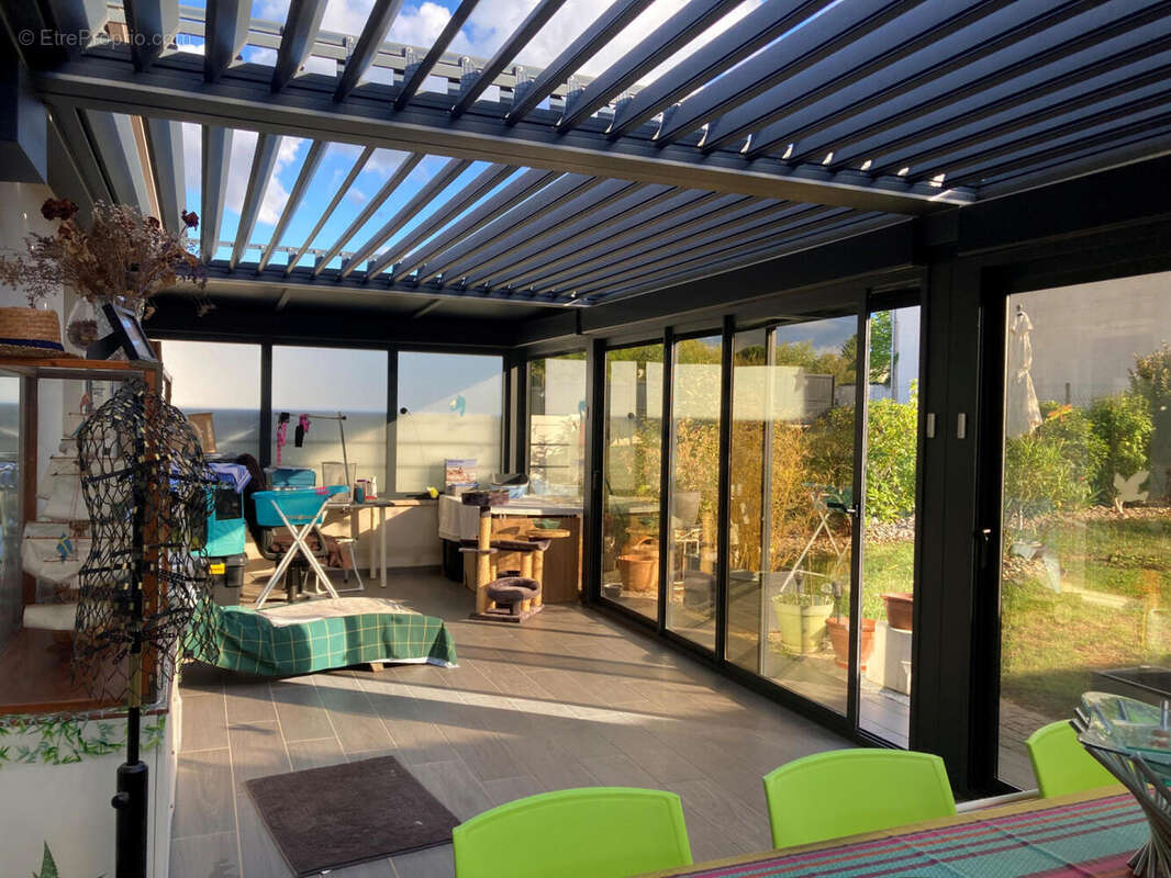 pergola thermo climatique 2 - Maison à CAHORS