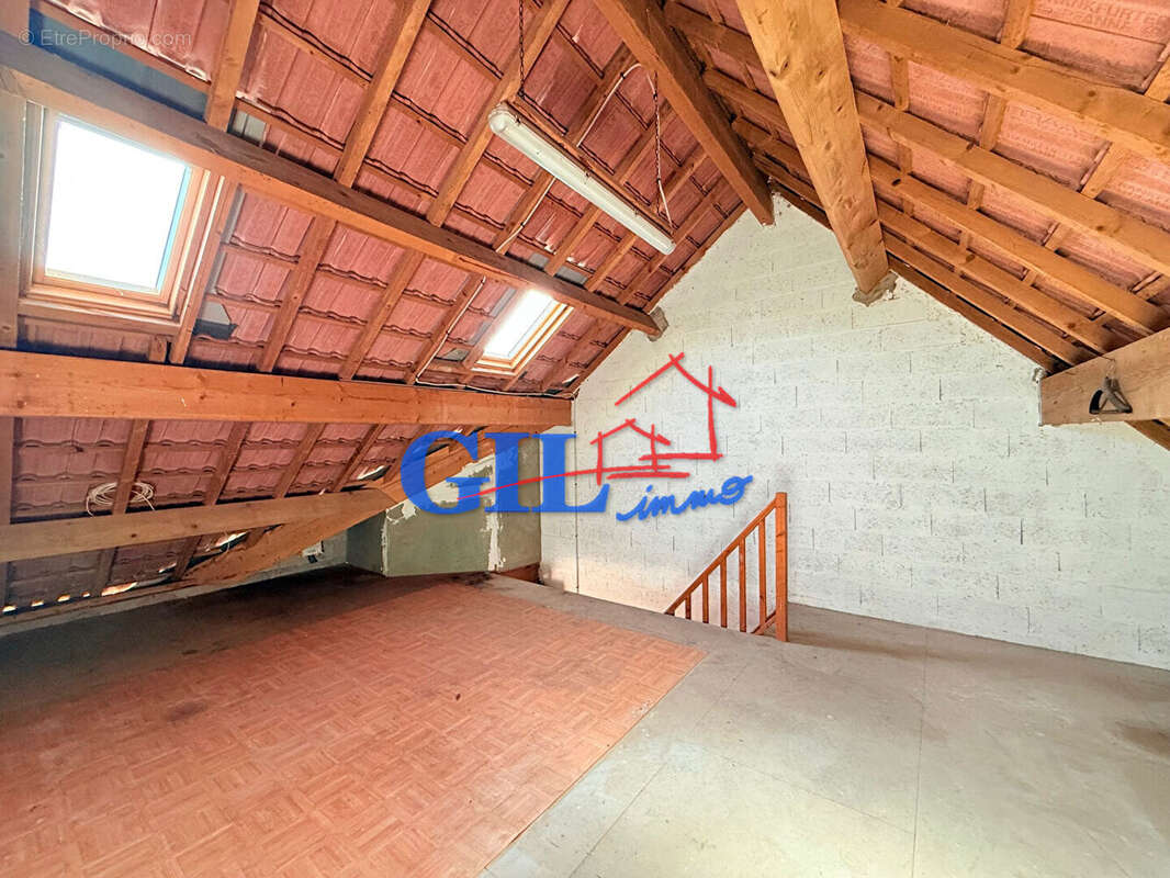 Maison à OZOUER-LE-VOULGIS