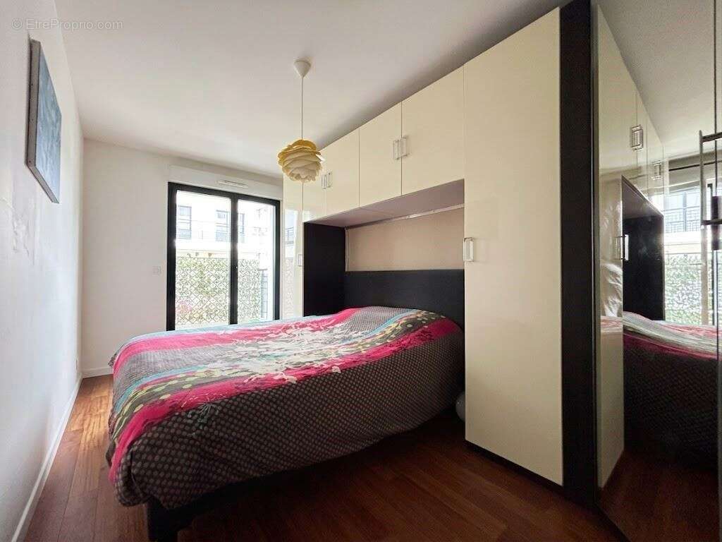 Appartement à SURESNES
