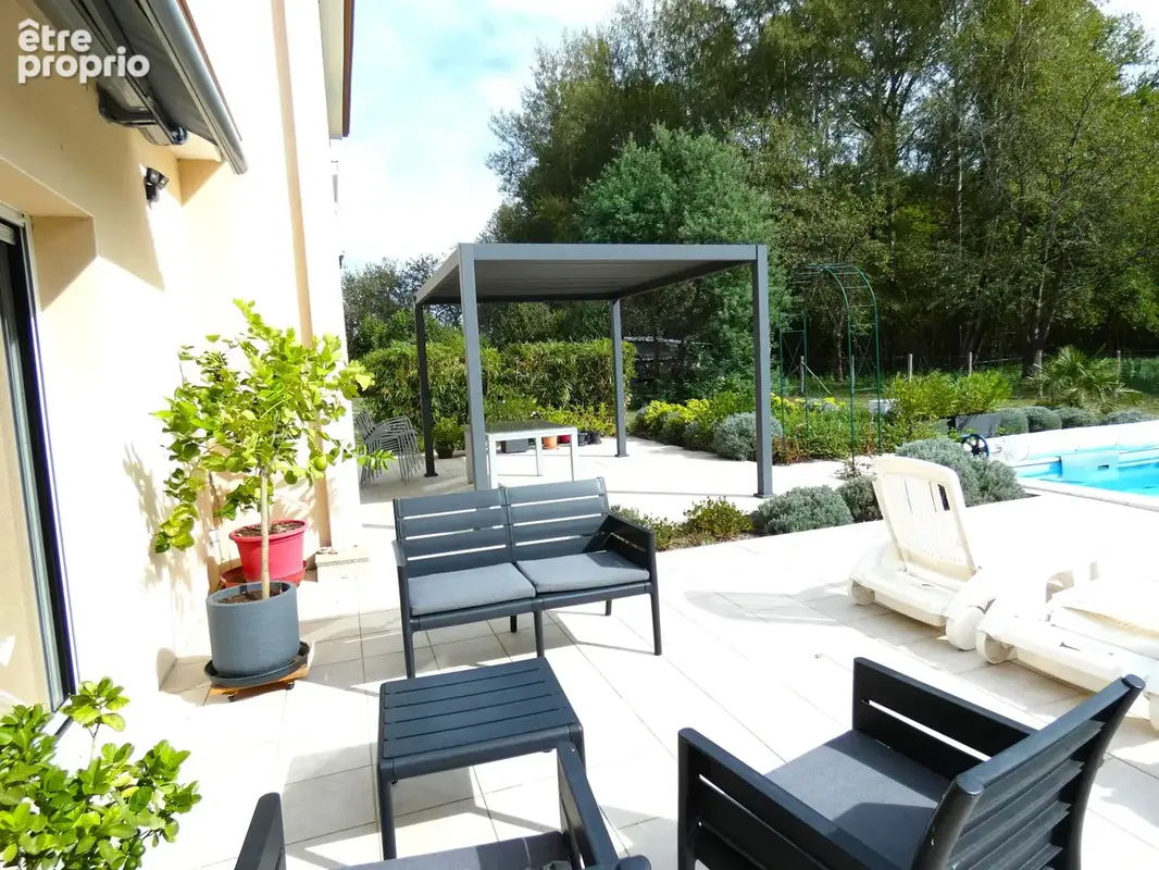 Belle maison climatisée avec piscine - photo 18