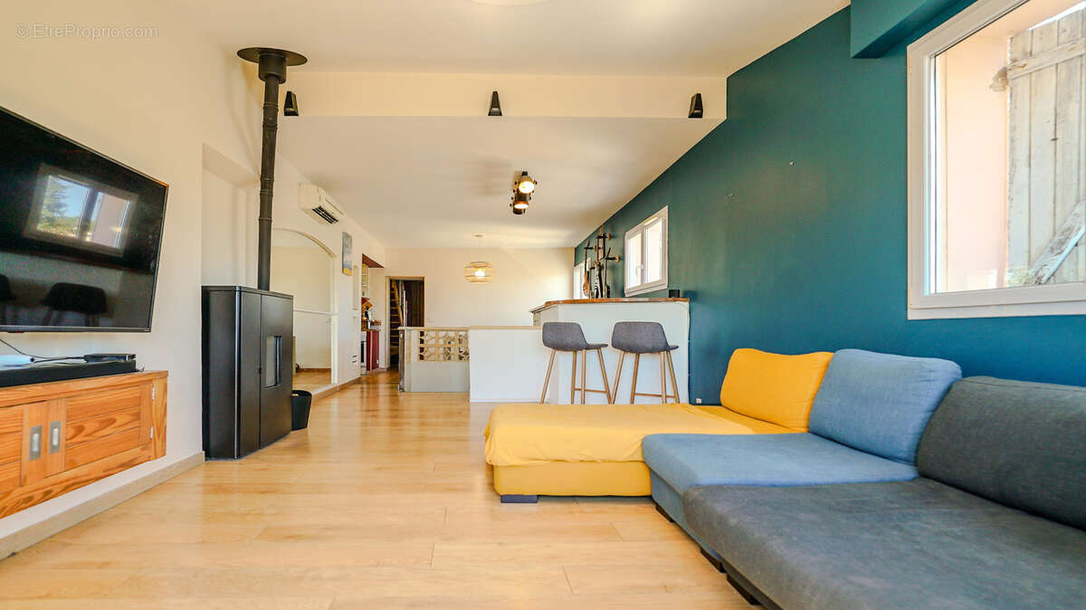 Appartement à LE CRES