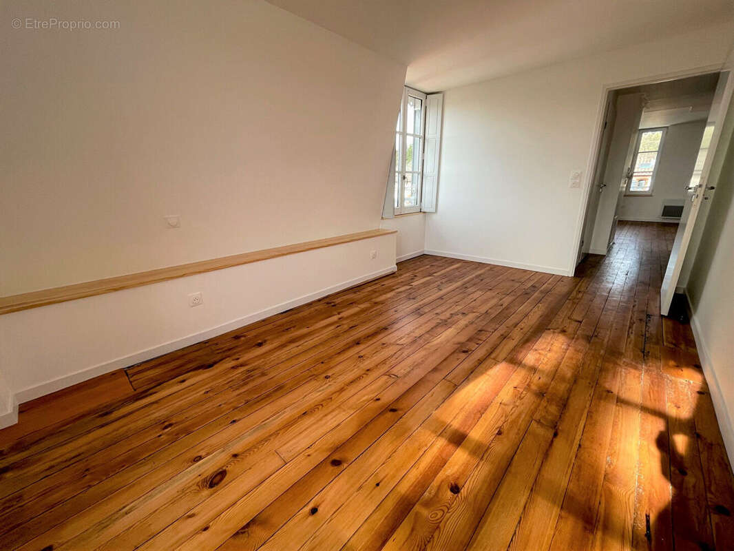 Appartement à PIN-BALMA