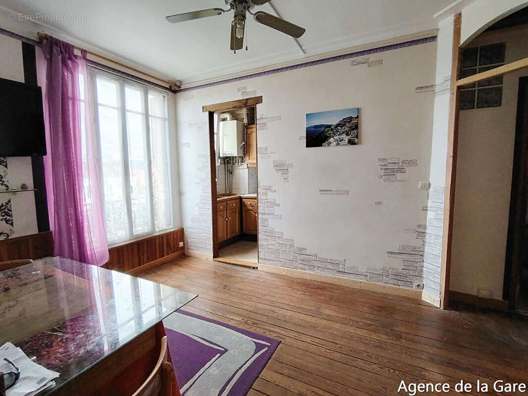 Appartement à HOUILLES