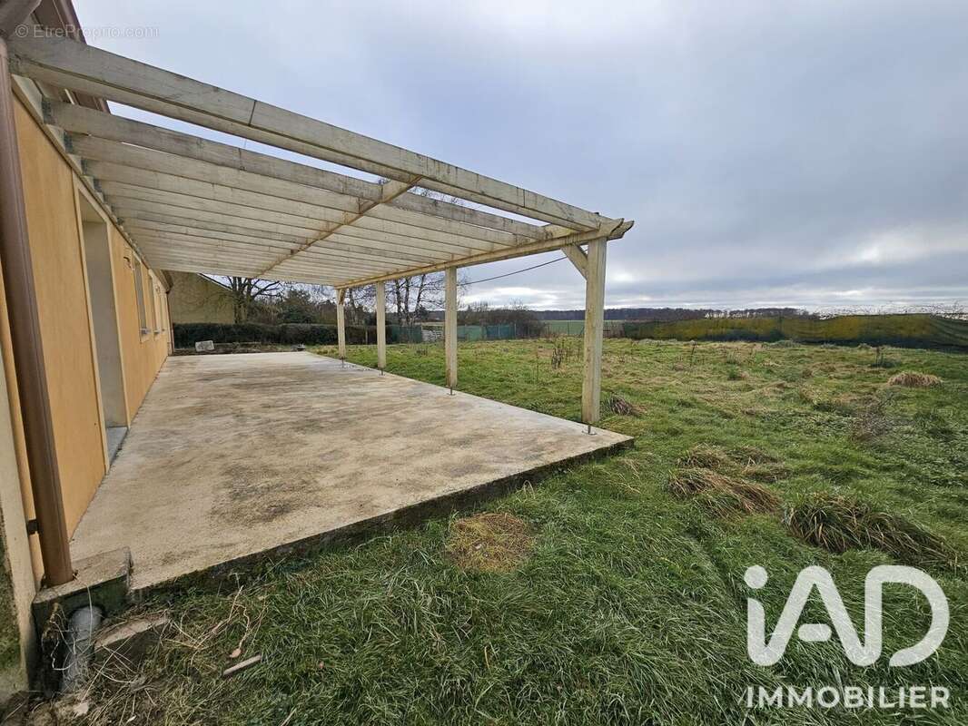 Maison 136 m² à Egriselles-Le-Bocage  - photo 4