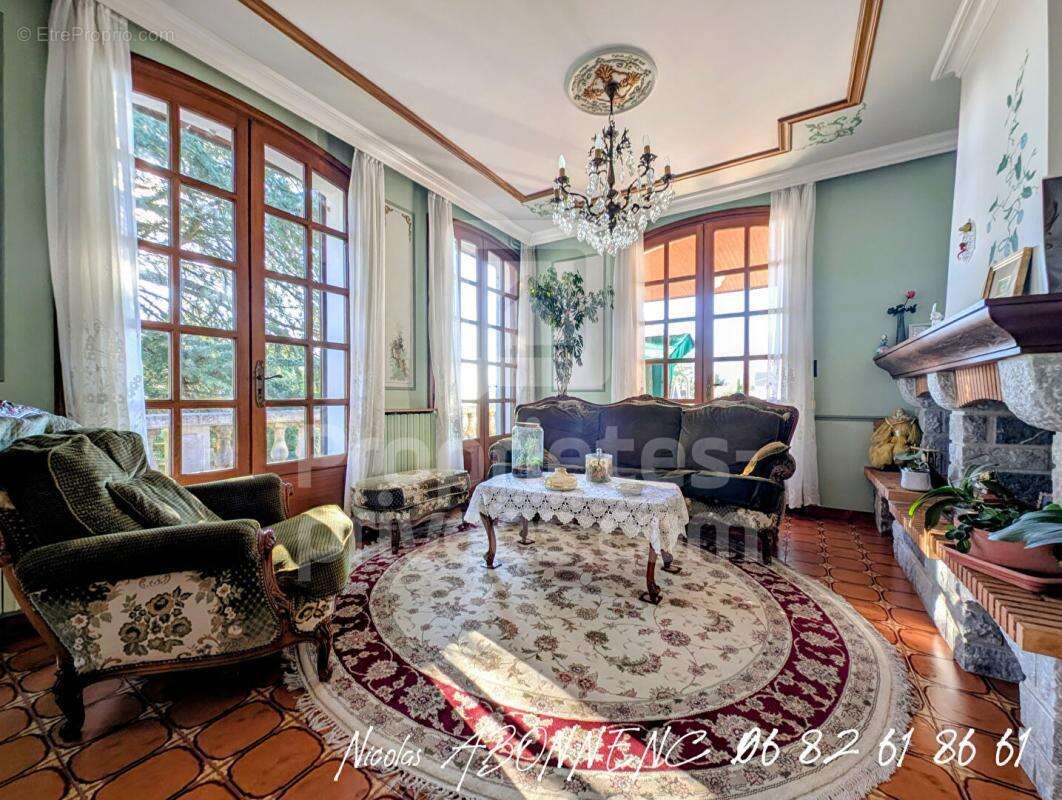 Maison à LA TRONCHE