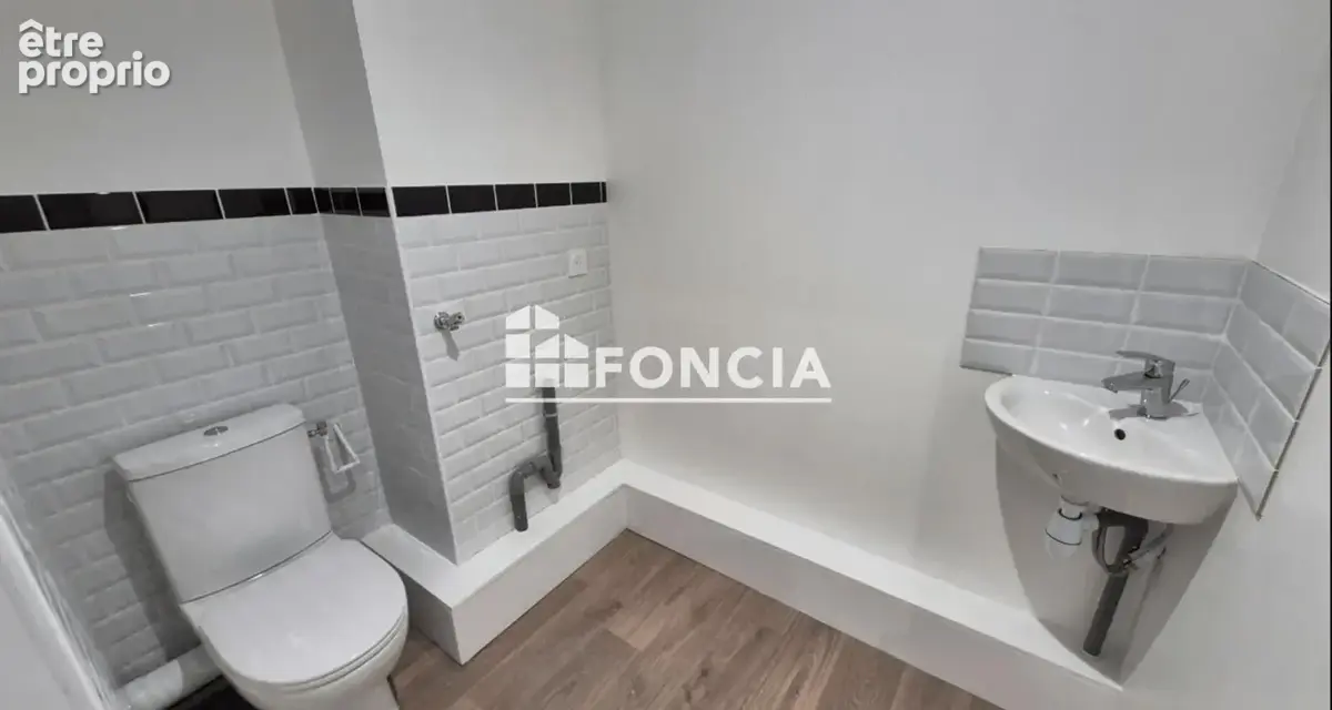 Immeuble a vendre loue dans son entierete allevard - photo 11