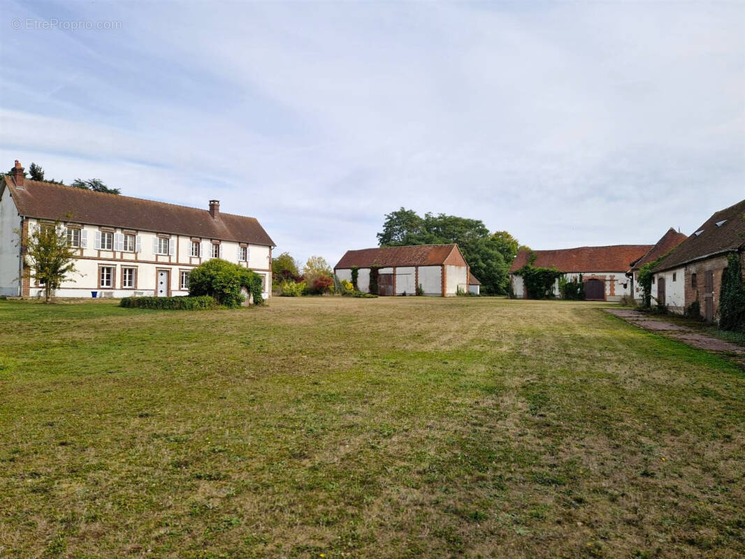 Maison à ILLIERS-L'EVEQUE