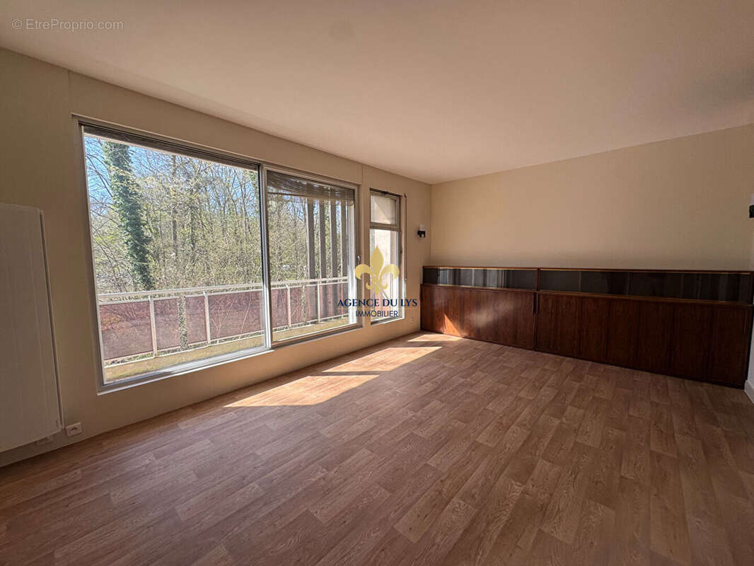 Appartement à GOUVIEUX