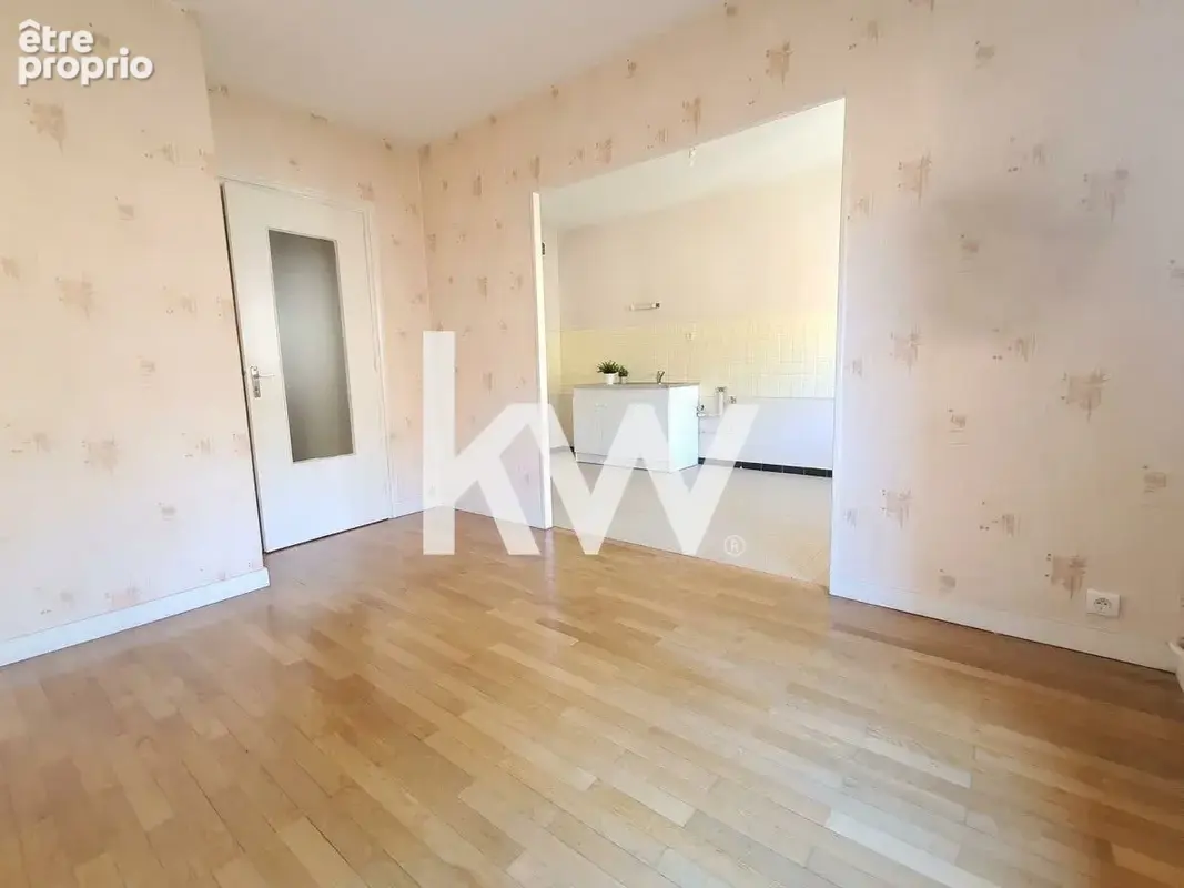 Appartement 2 pièces 44 m² à vendre à Saint-Etienne (42000) - photo 2
