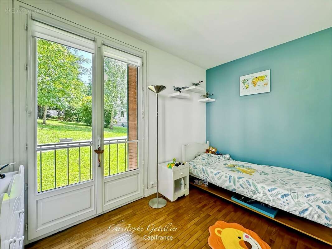 Sans travaux - 3 chambres - Gare - verdure - photo 9