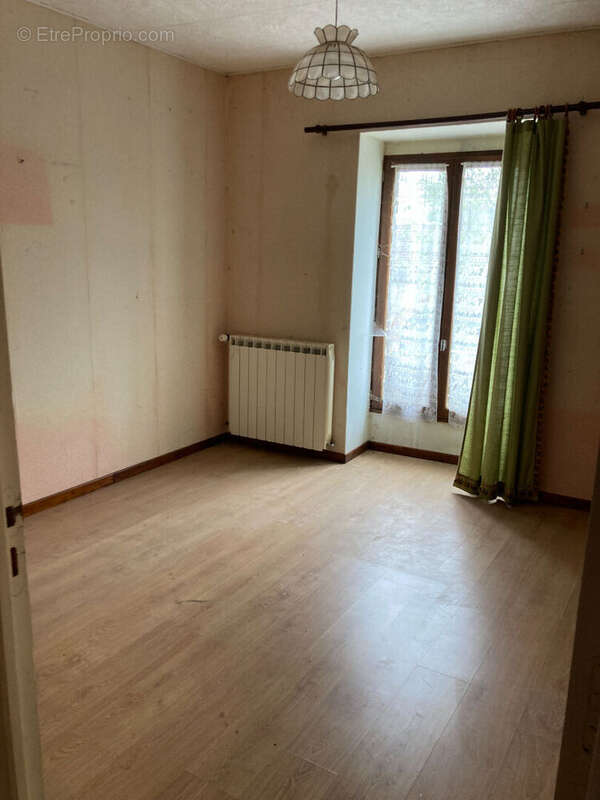 Maison à RIGNY-LE-FERRON