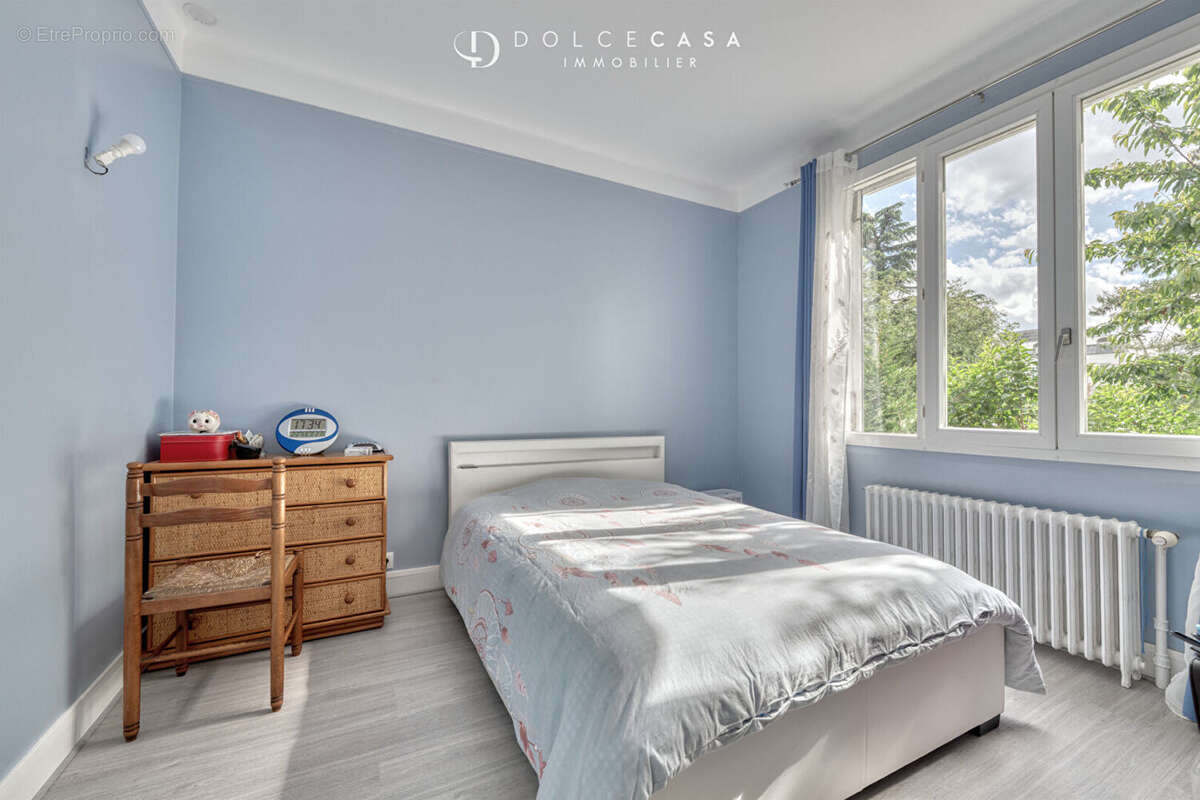 Maison à LE PERREUX-SUR-MARNE