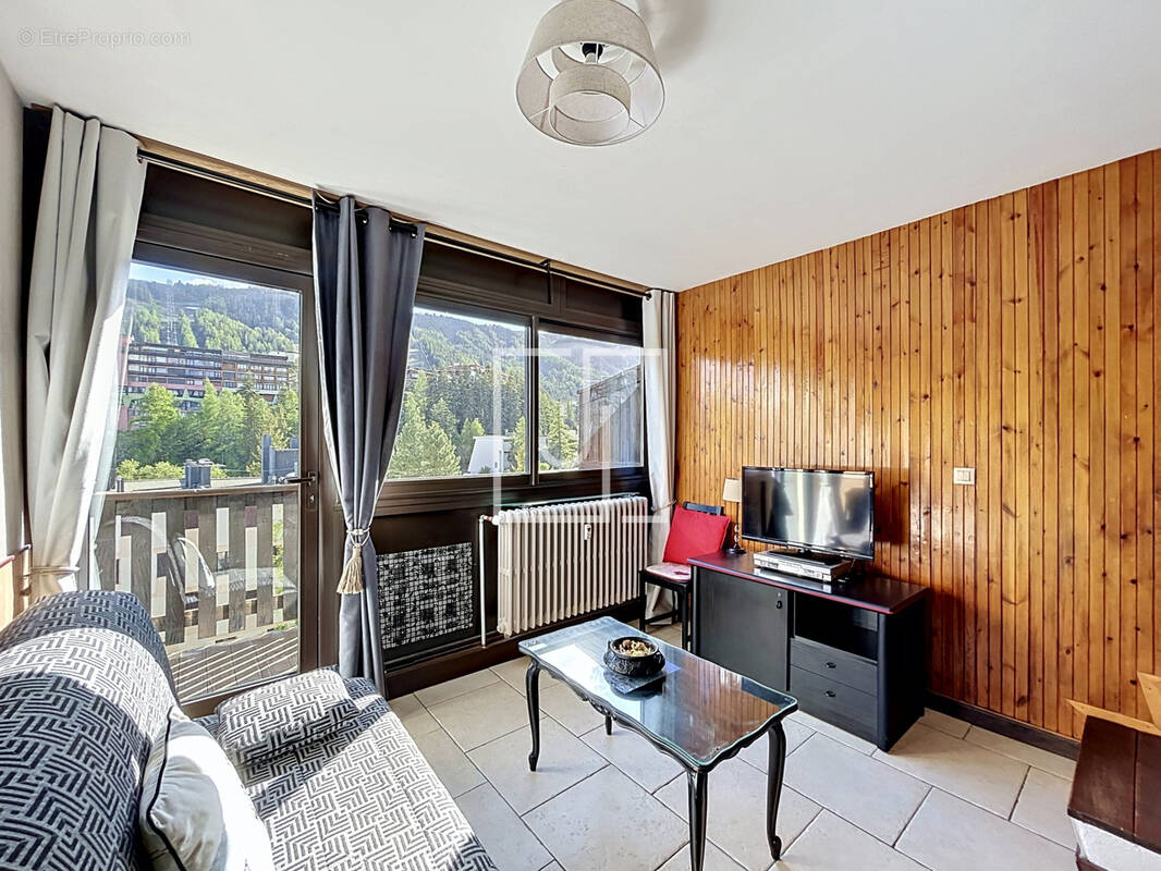 Appartement à UVERNET-FOURS