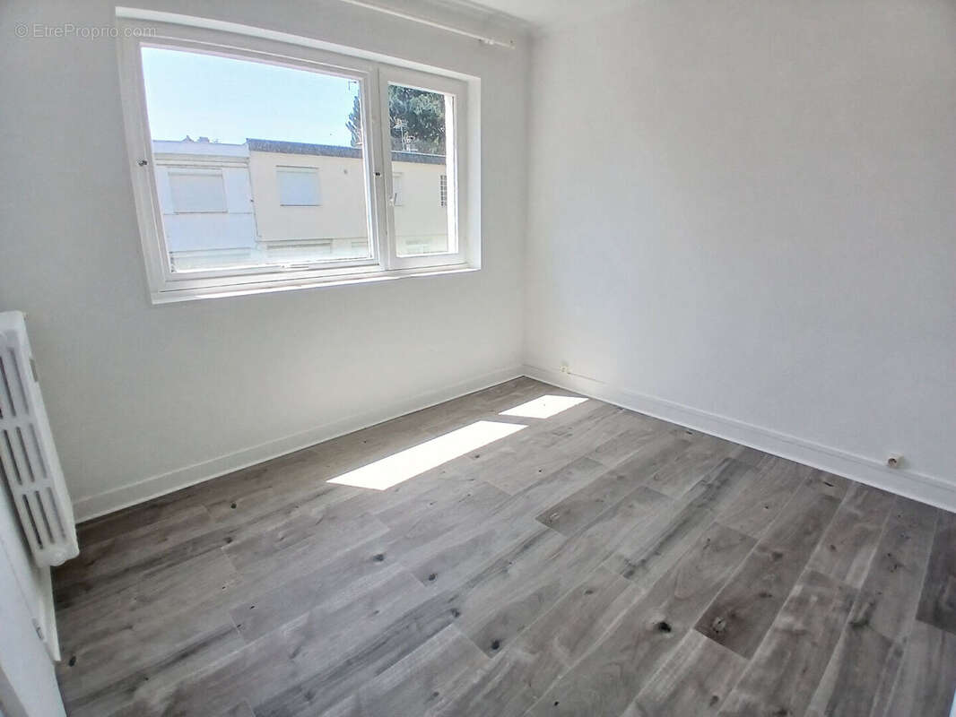 Appartement lumineux  -3 pièce(s) 56.80 m2- 2 chambres - Beau potentiel d'aménagement. - photo 9