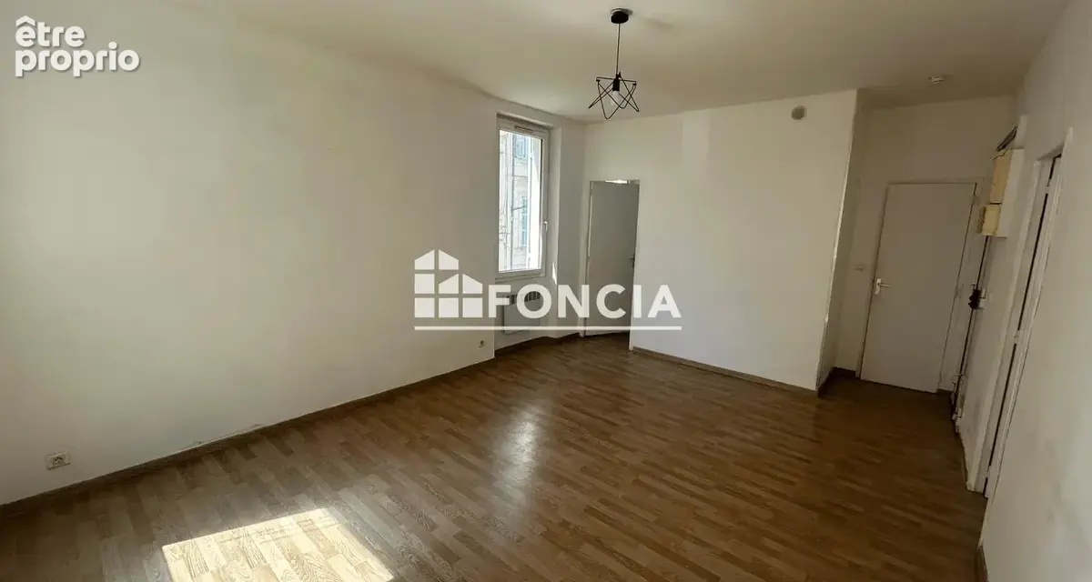 Quartier chapitre / saint charles : t2 40m2 - photo 6