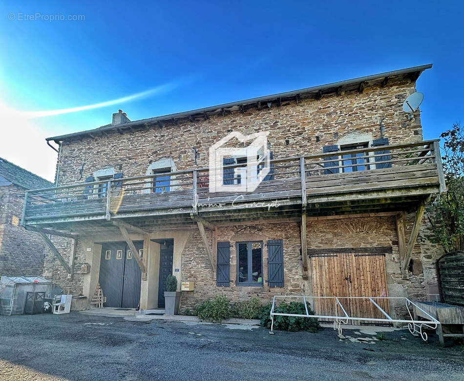 Maison à LUC-LA-PRIMAUBE