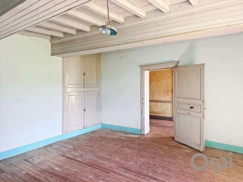 En campagne maison ancienne a renover entierement sur plus de 5000 m² de terrain - photo 10