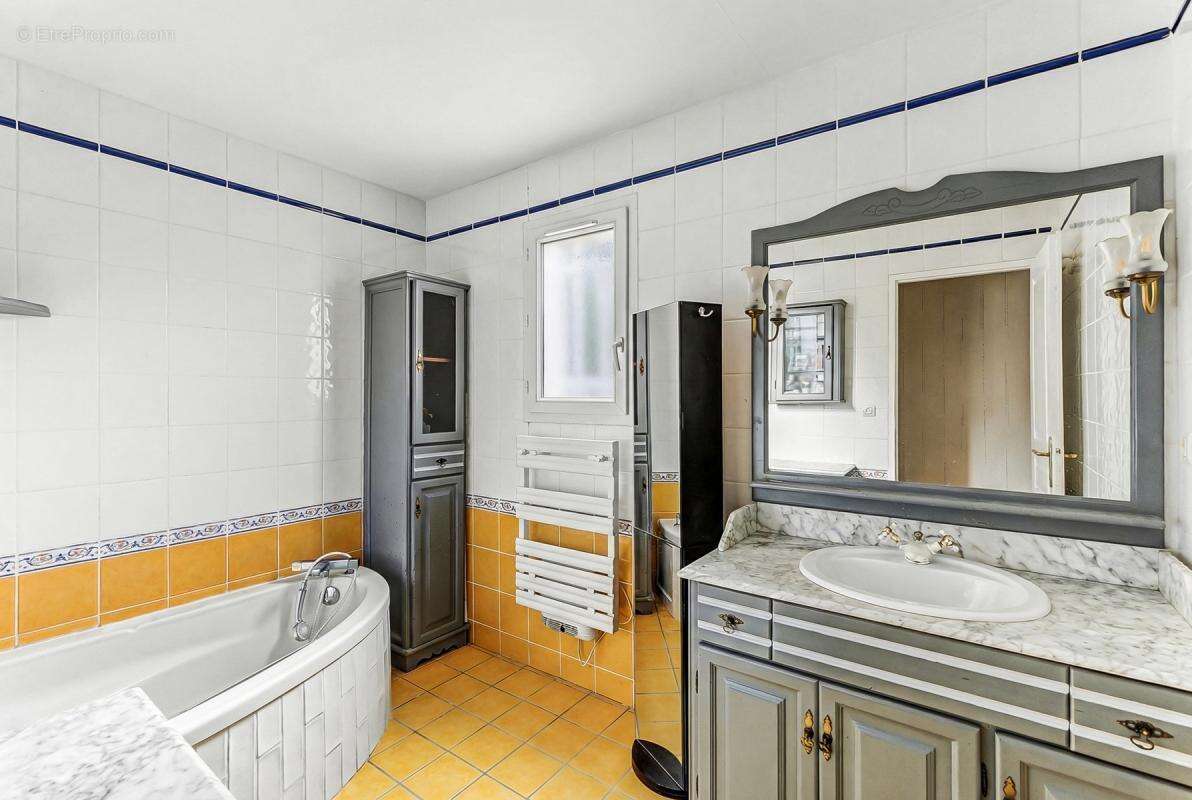 Maison à GRAZAC