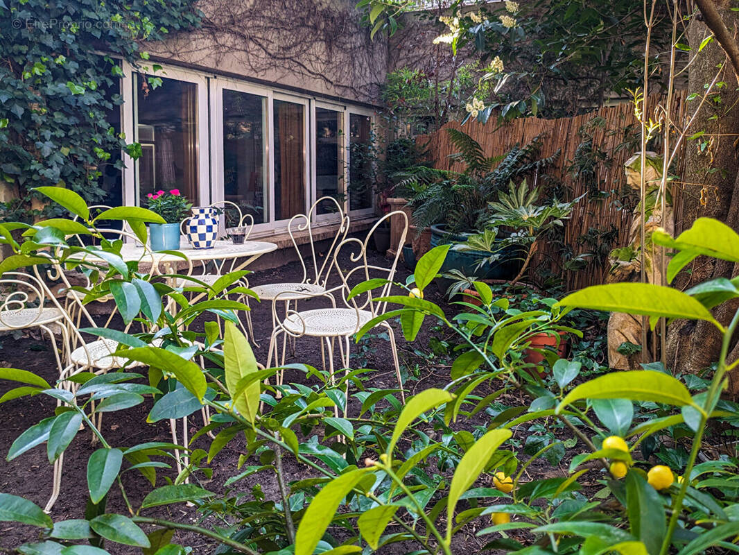 Appartement à PARIS-18E