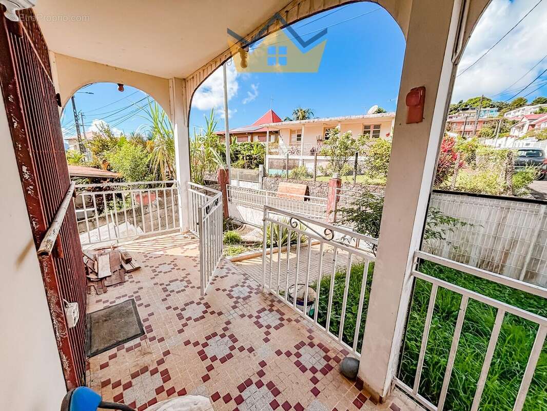 Maison à FORT-DE-FRANCE