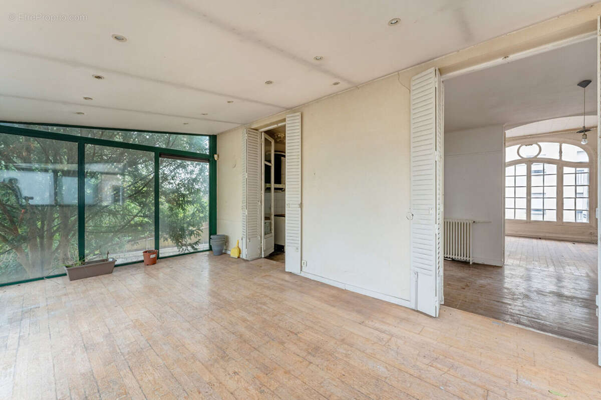 Maison à CHARENTON-LE-PONT