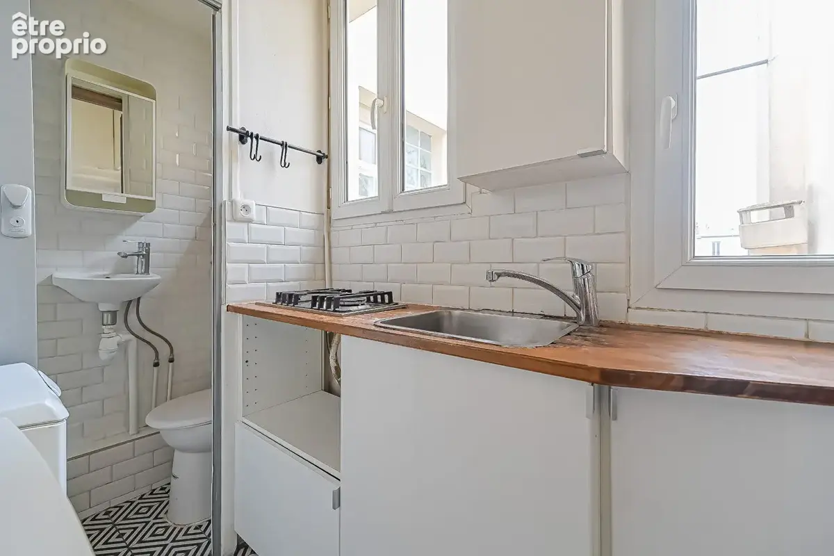 Appartement Paris 2 pièce(s) 26 m2 - DERNIER ETAGE - photo 10