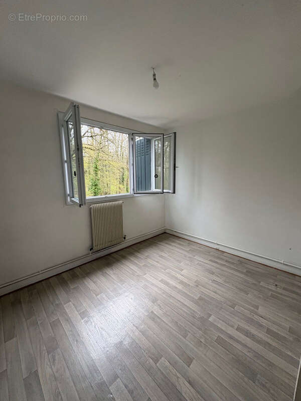Appartement à LE PLESSIS-TREVISE