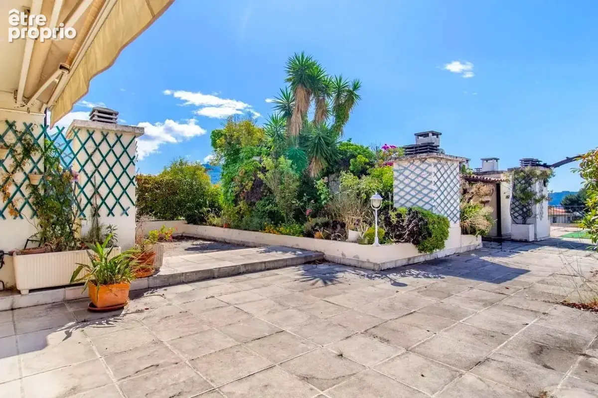 NICE-CIMIEZ-Dernier étage- T4 144m2 -Terrasse 380m2- Garave- cave - photo 3