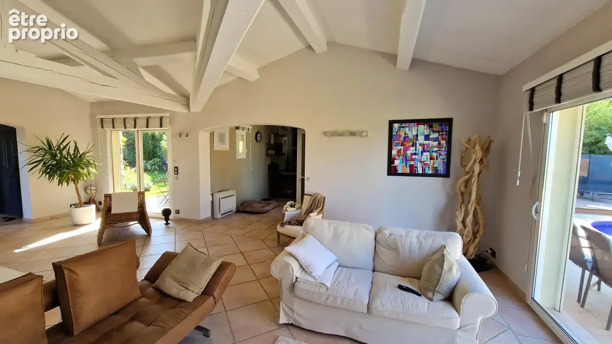 Exclusivite: vente d'une maison architecte 5 p - 4 ch avec terrasse et piscine a brignoles - photo 6