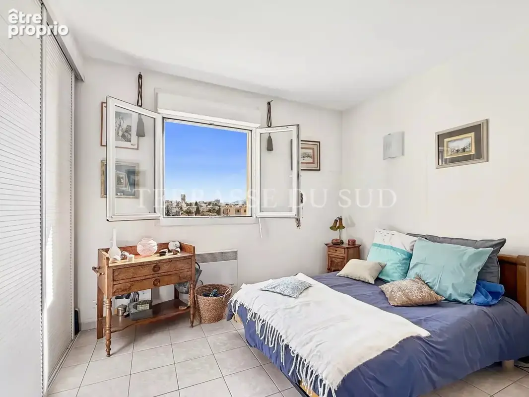 Vente Appartement T2/3 de 58 m2 LC avec Grande Terrasse, Parking Privatif et Cave - Montolivet Marseille 12 - photo 13