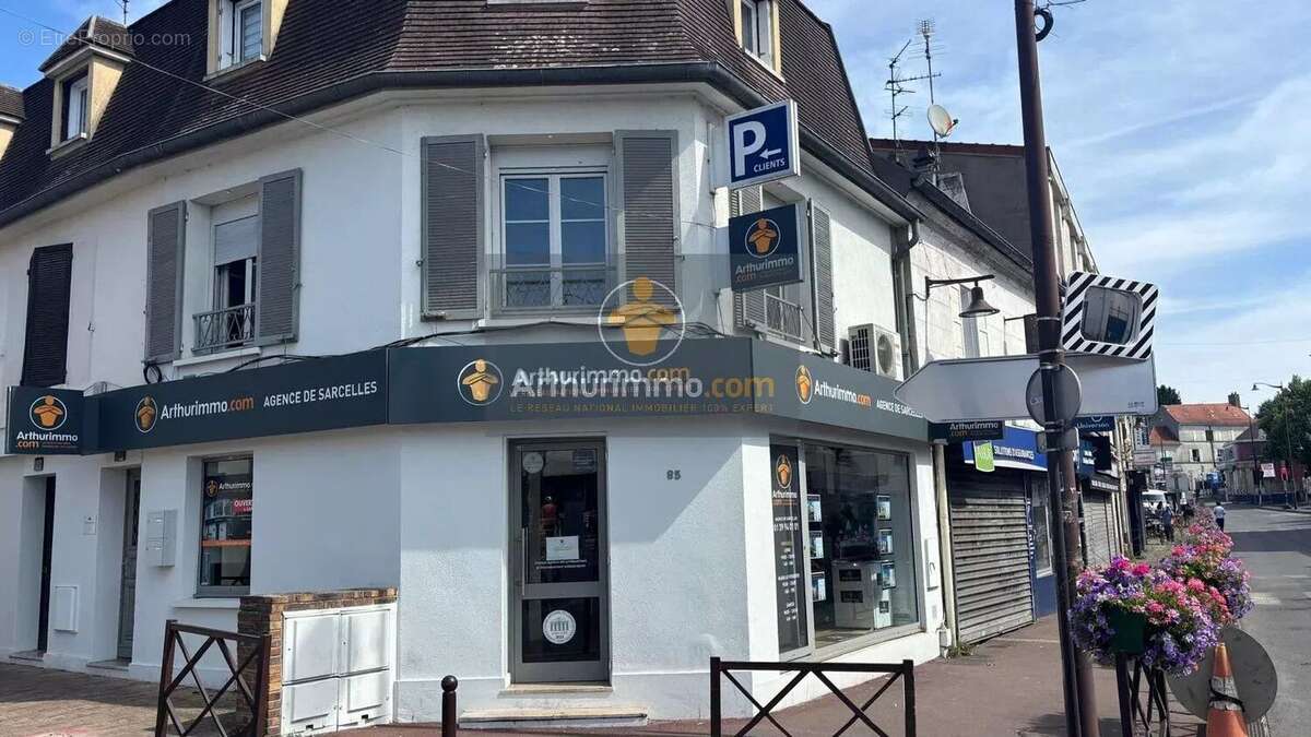 Commerce à SARCELLES