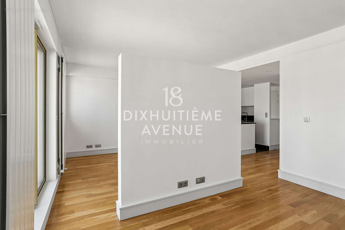 Appartement à PARIS-18E