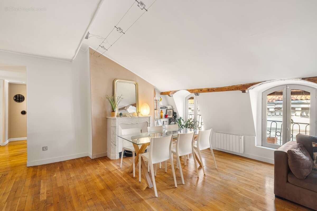 Appartement à LYON-1E