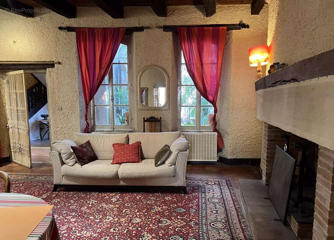 Appartement à BEAUMONT-DE-LOMAGNE