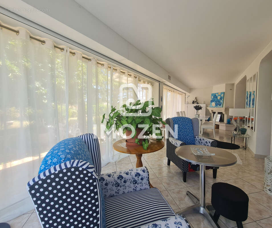 Appartement à BRIGNOLES