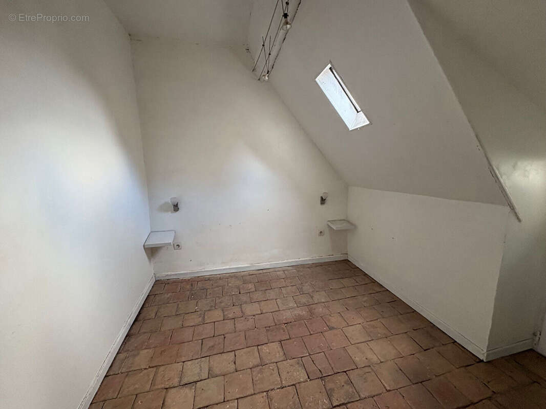 Maison à ANGLES-SUR-L'ANGLIN