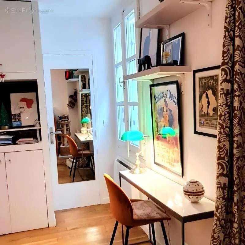 Appartement à PARIS-18E
