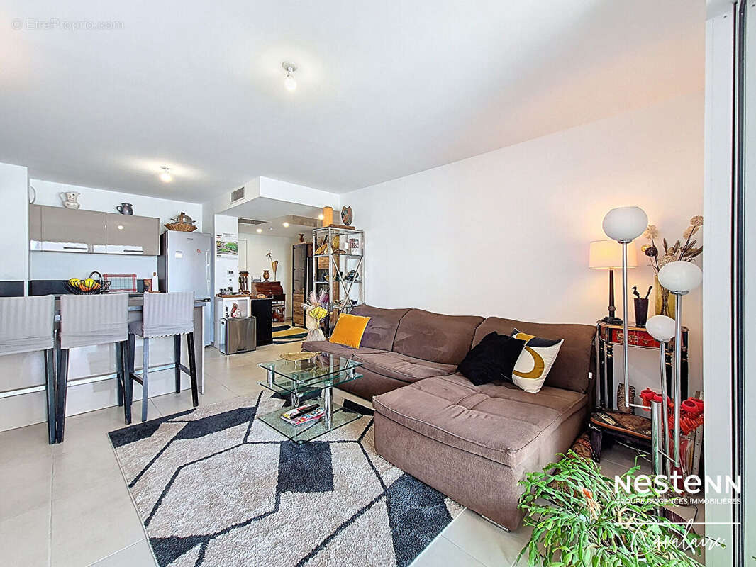 Appartement T3 de 62m2 avec garage à Cavalaire-sur-mer ? Plage à Pied ! - photo 5