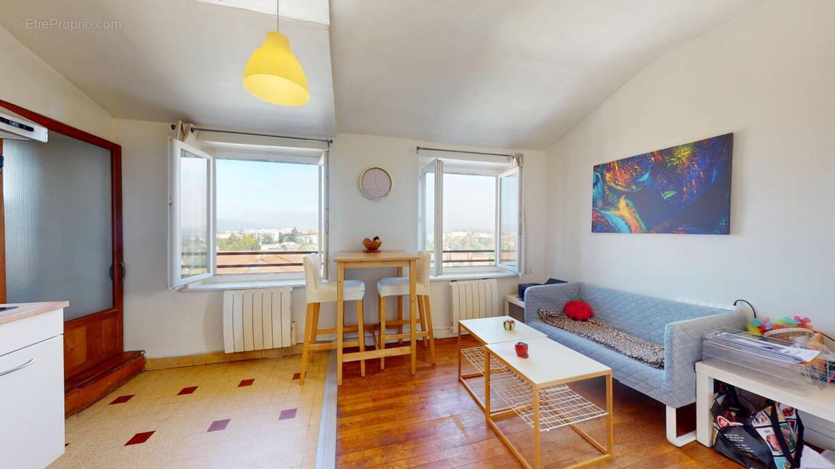 Appartement à LYON-4E
