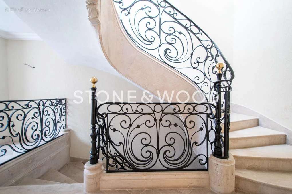 Maison à DIVONNE-LES-BAINS