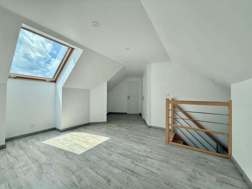 Maison à ARC-SUR-TILLE